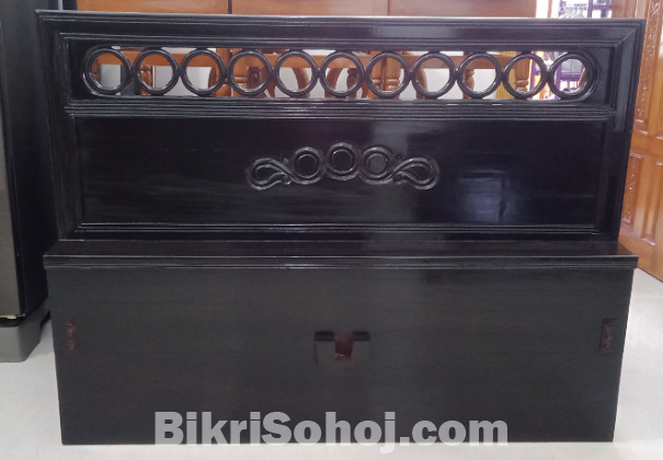 কাঠের খাট